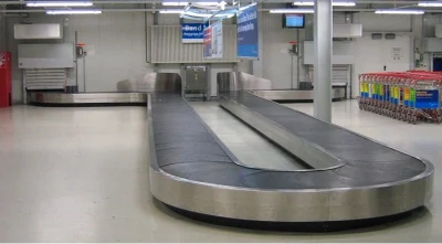 Ленточная конвейерная система для багажа в аэропорту
